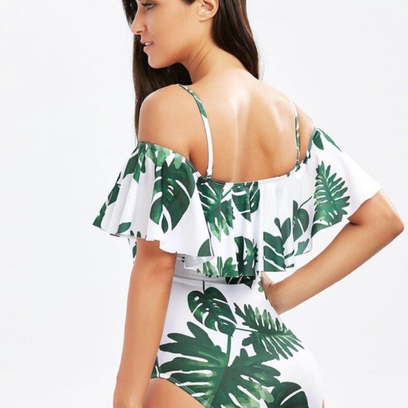 WHITE BASE 1PC. OFF SHOULDER & RUFFLES - Picture 3 of 3